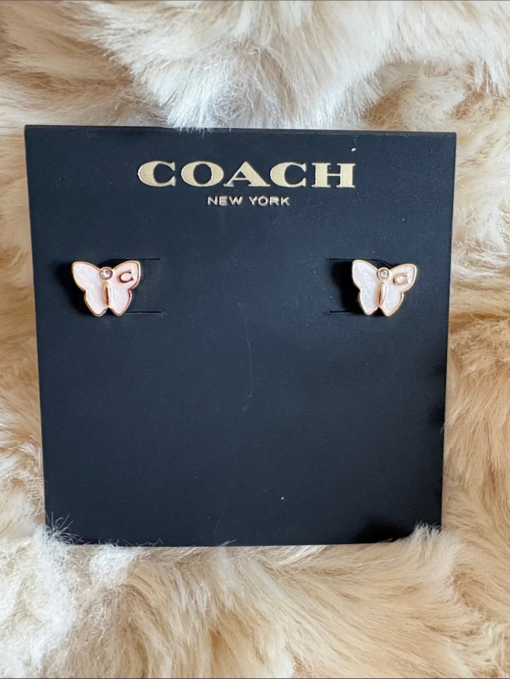 Coach Earrings - Picture 2 of 8